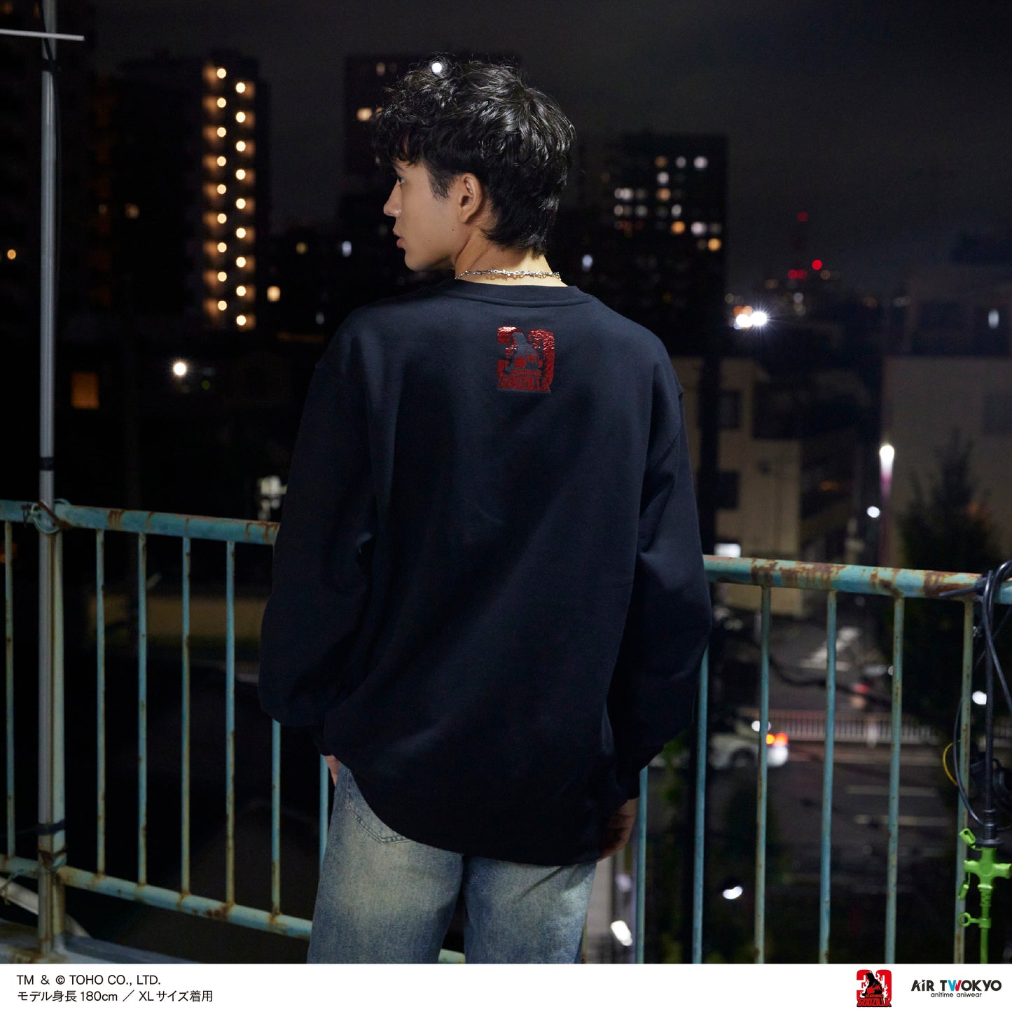 『ゴジラVSデストロイア』30周年 シーンイラストスウェット 2（バーニングゴジラ）