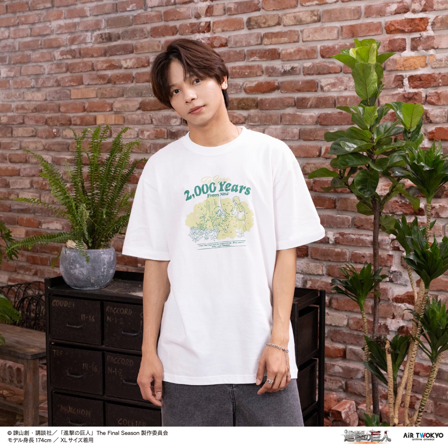 TVアニメ『進撃の巨人』 シーンイラストTシャツ 1（二千年後の君へ）