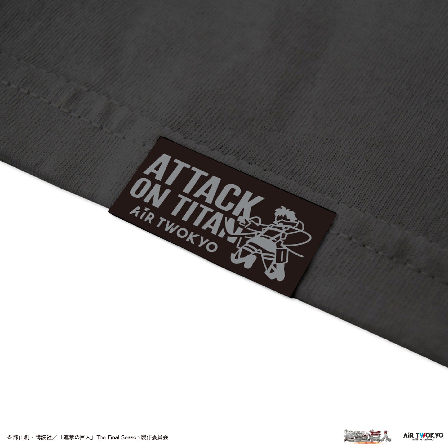 TVアニメ『進撃の巨人』 シーンイラストTシャツ 3（本物の敬礼）