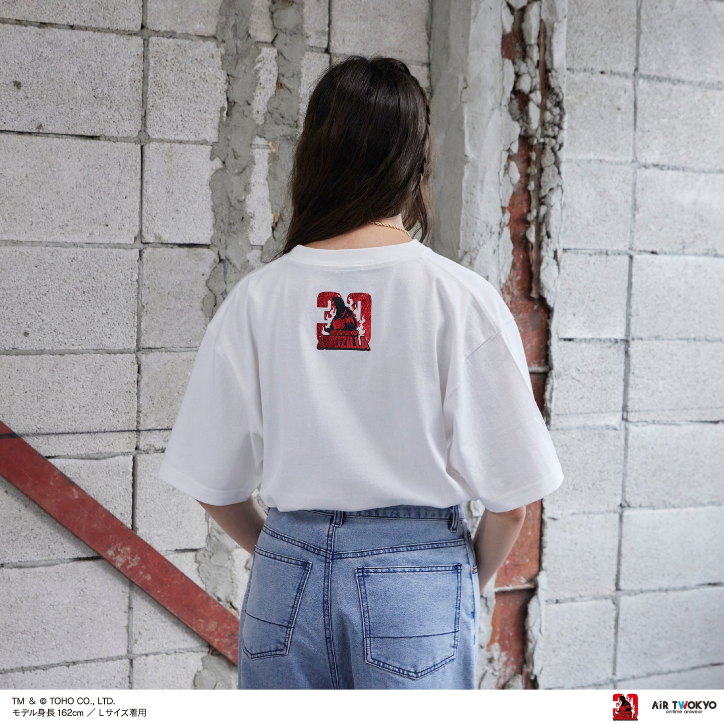 『ゴジラVSデストロイア』30周年 シーンイラストTシャツ 4（ゴジラジュニア）