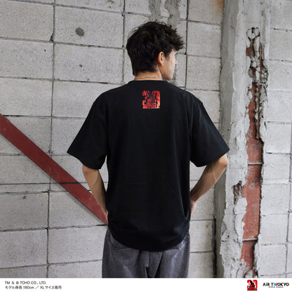 『ゴジラVSデストロイア』30周年 シーンイラストTシャツ 4（ゴジラジュニア）